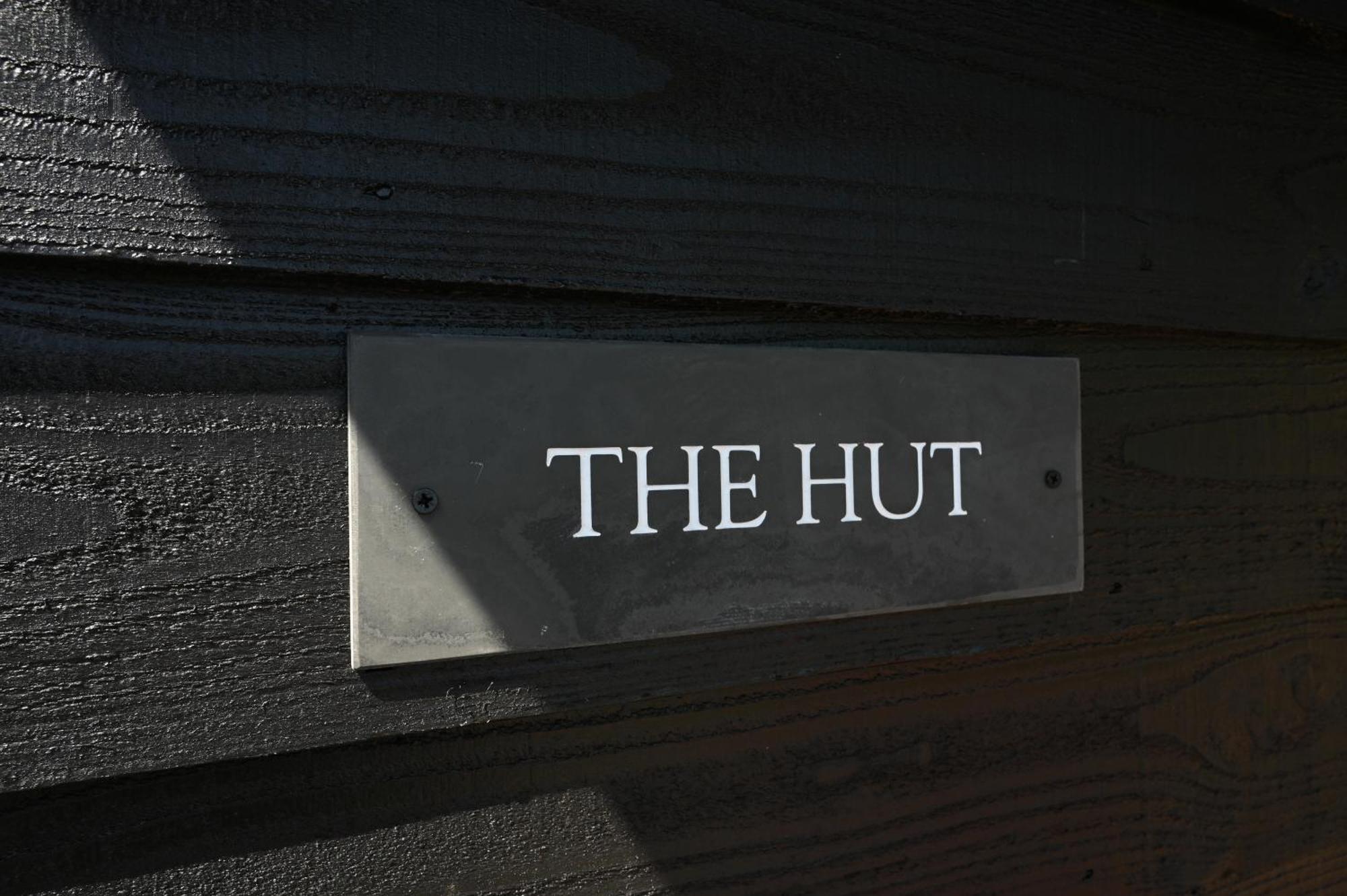 Hotel The Hut - A Shepherd'S Hut On Our Family Farm In Warwickshire Evesham Exterior foto